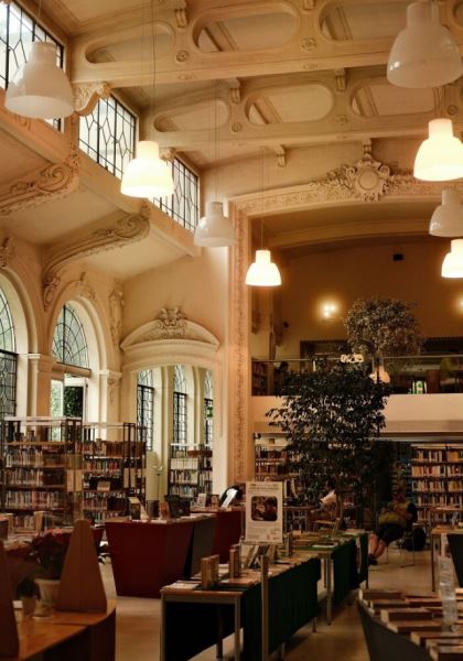 Впечатляющие книжные магазины и библиотеки со всего мира (27 фото)