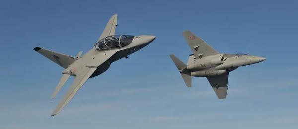 Учебно-тренировочные самолёты M-345 для ВВС Италии