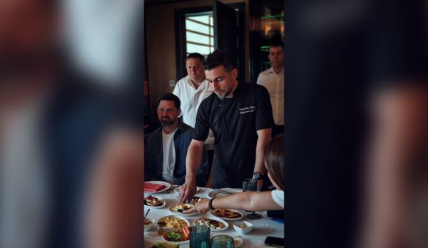 Шеф-повар Lujo Hotel представил в Москве новое бизнес-меню для Lujo BlackJet