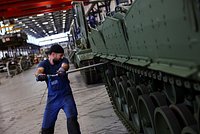 В США сообщили о плане Трампа передать Украине наступательное оружие. Дальнобойные ракеты смогут долететь до Москвы